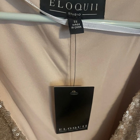 Eloquii 22 Rose Gold Sequin Wrap Dress - Picture 4 of 5